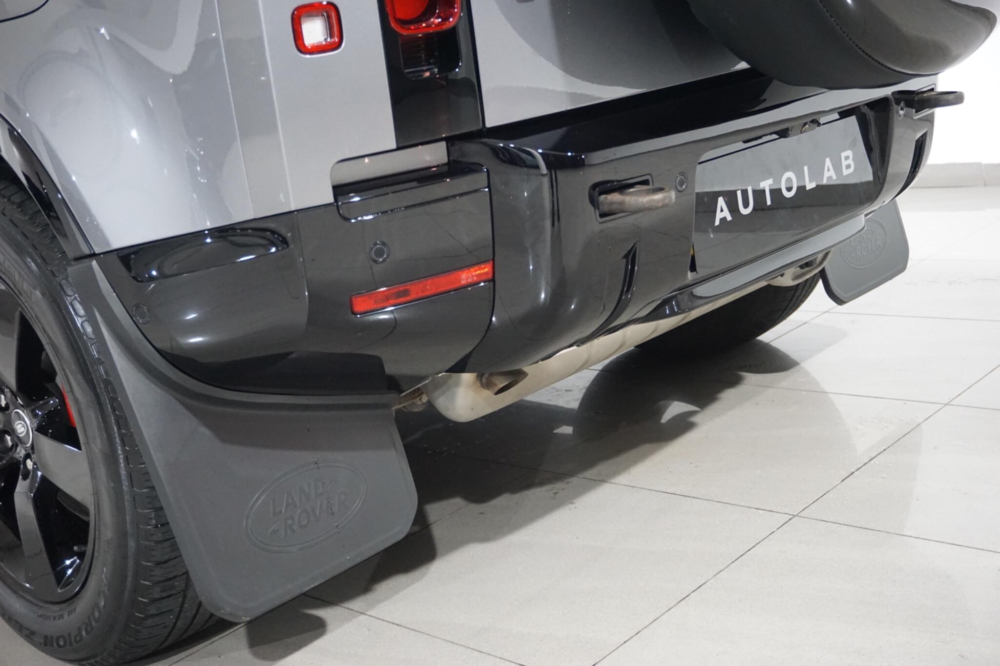 Land Rover Defender 110 2.0 P400e 15.4kWh X-Dynamic SE SUV 5dr Petrol Plug-in Hybrid Auto 4WD Euro 6 (s/s) (404 ps)